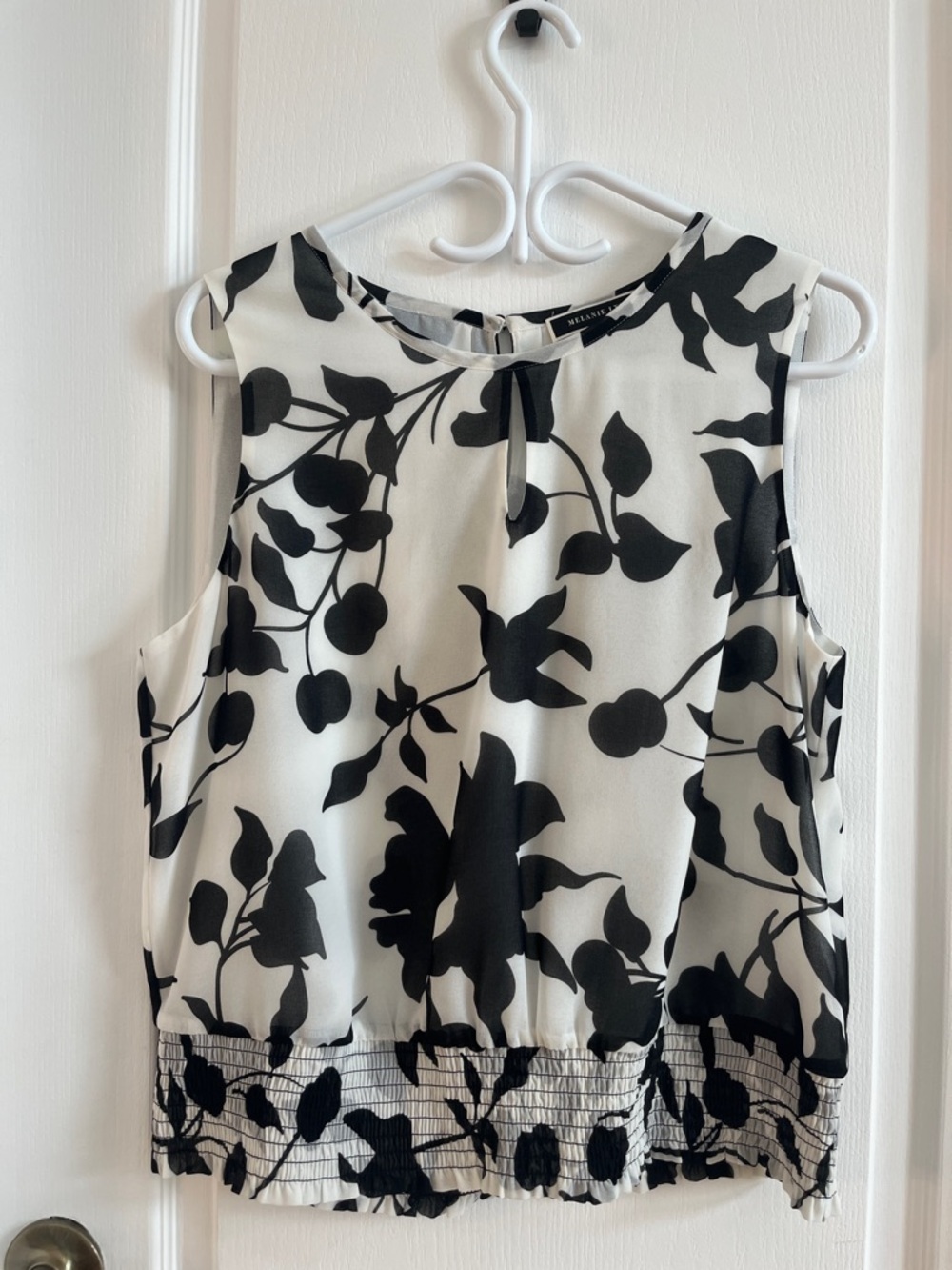 Helen Jon Black & White Floral Sleeveless Camisole